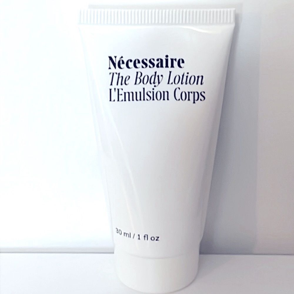 $10🌟 Necessaire The Body Lotion